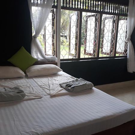Coco Hostels - Велигама Экстерьер фото