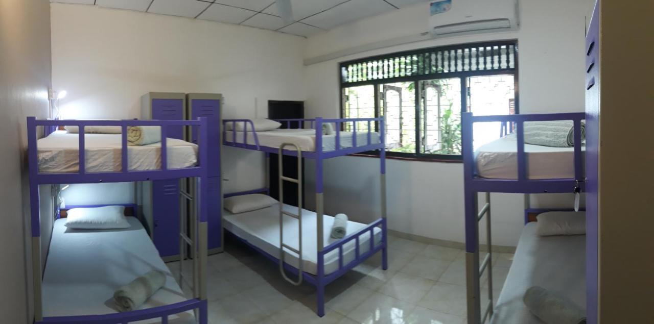 Coco Hostels - Велигама Экстерьер фото
