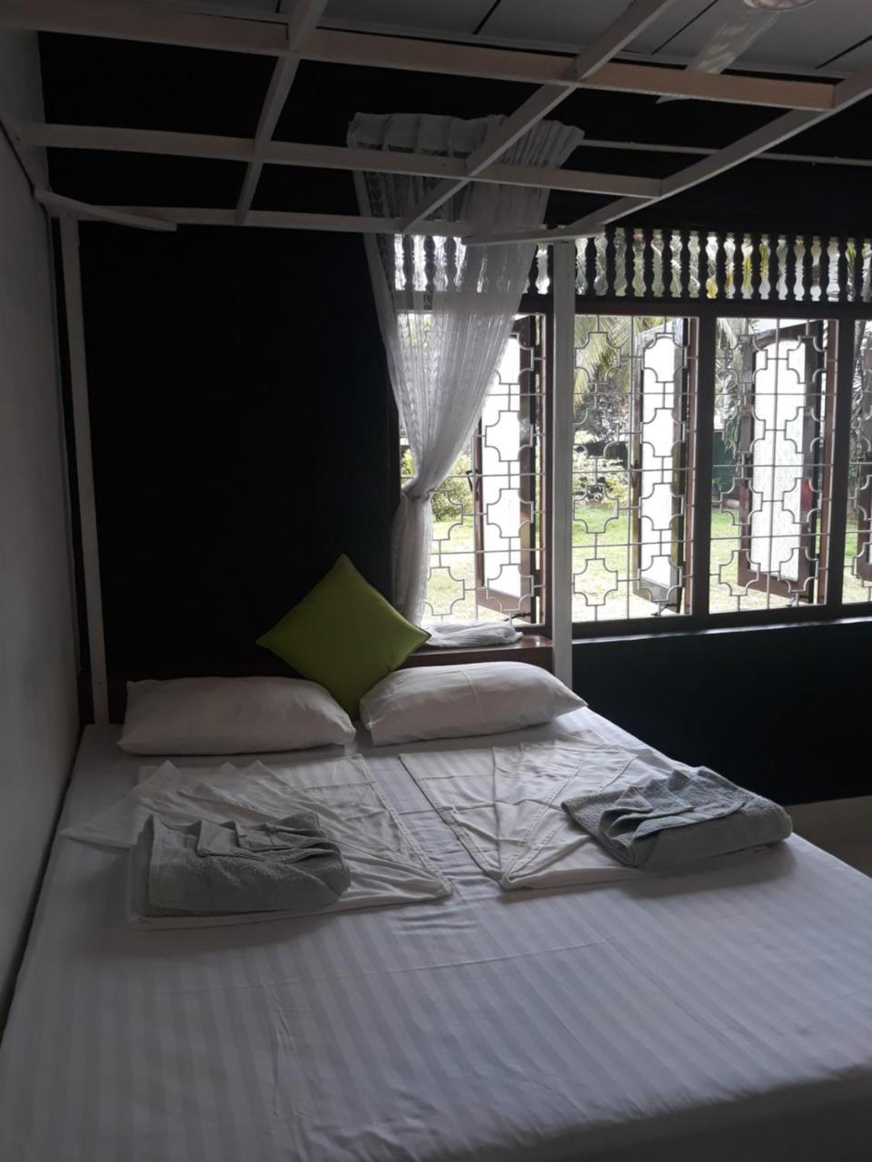 Coco Hostels - Велигама Экстерьер фото