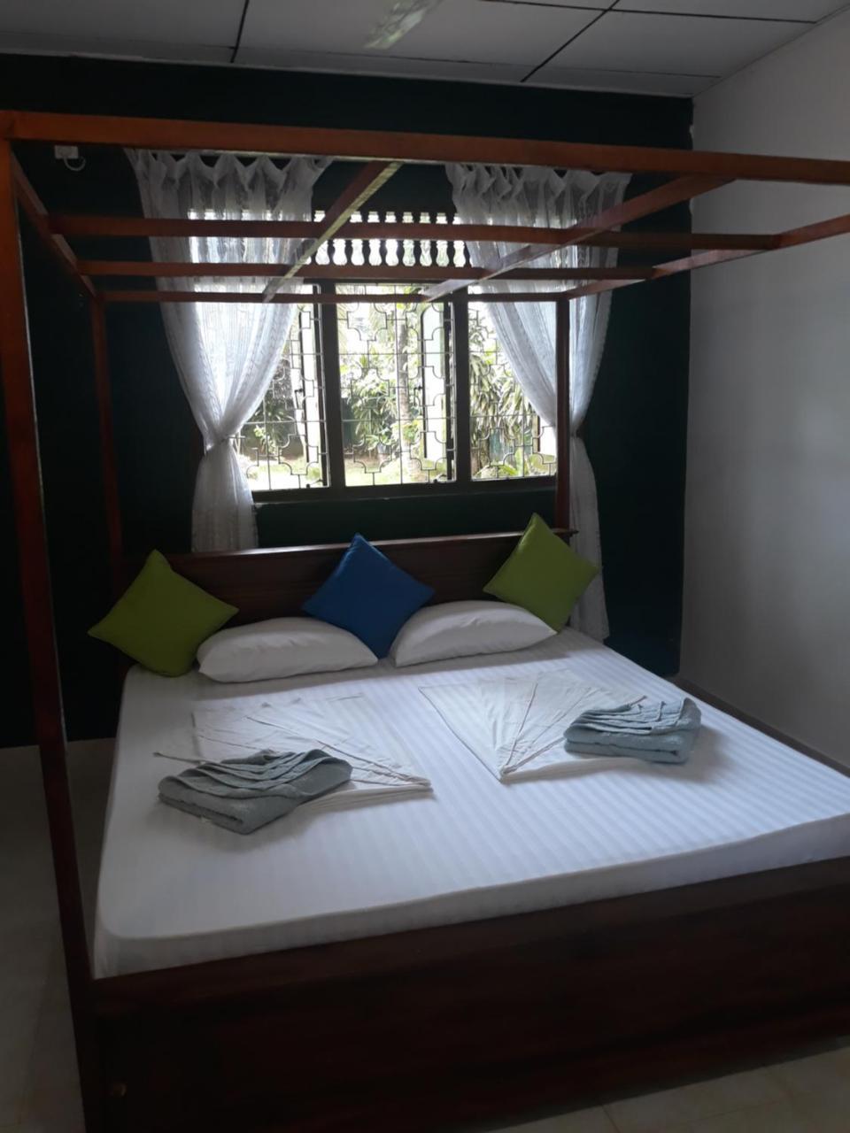 Coco Hostels - Велигама Экстерьер фото